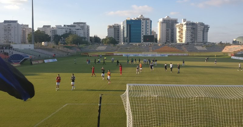שחקני הפועל בסיום התיקו מול אשקלון