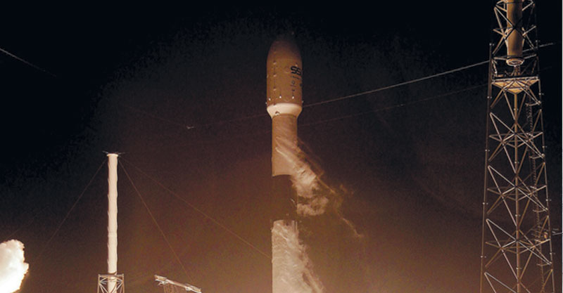 מדור נוער. שיגור חללית "בראשית" צילום רויטרס