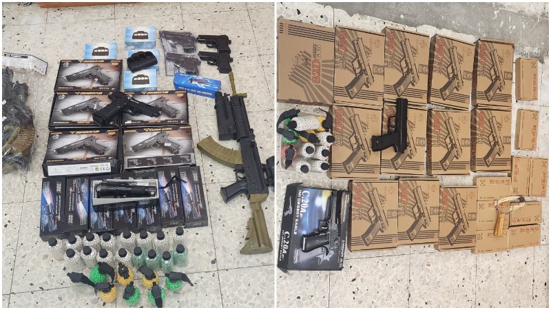 אקדחים, רובים ואמצעים מסוכנים נוספים שנתפסו בפתח תקווה, צילום משטרת ישראל