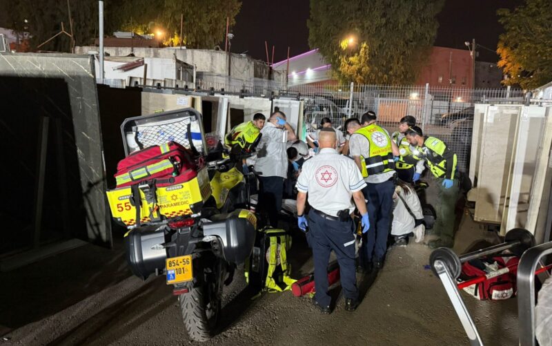 תאונת עבודה ברחוב שטמפפר, צילום מדא